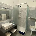 Titi Πανσιόν 3*
